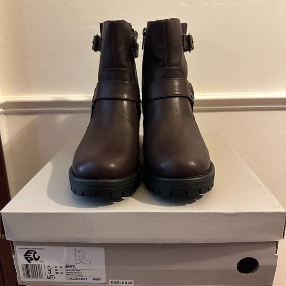 Kenneth Cole Boot - Picture 6 of 6